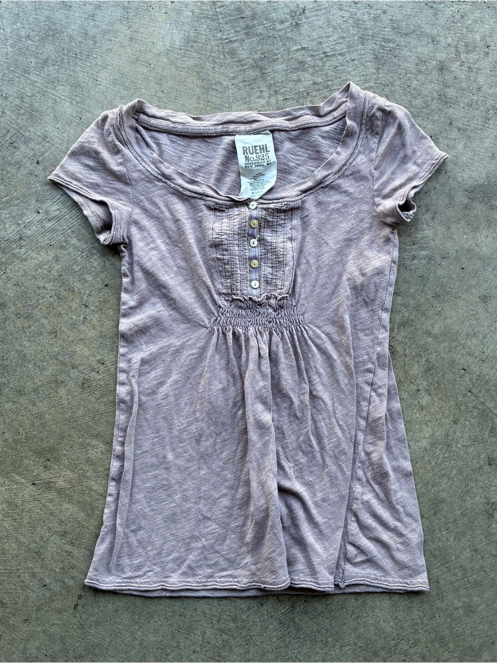 Ruehl No.925 Short Sleeve Scoop Neck Top in Dusty Mauve